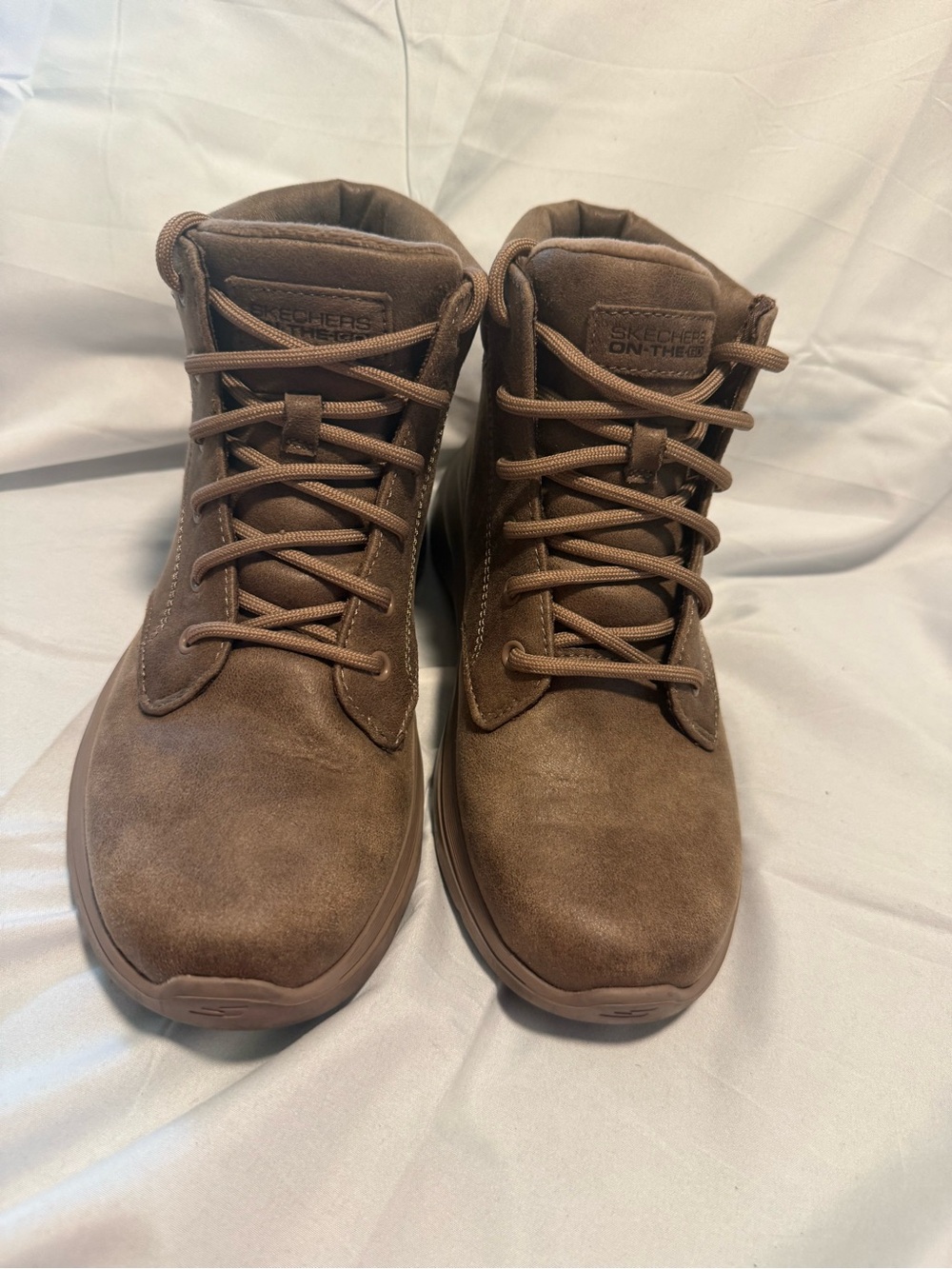 Skechers On- The-Go Brown lace up Boots -Air-Cooled -Arch Fit - Size 6
